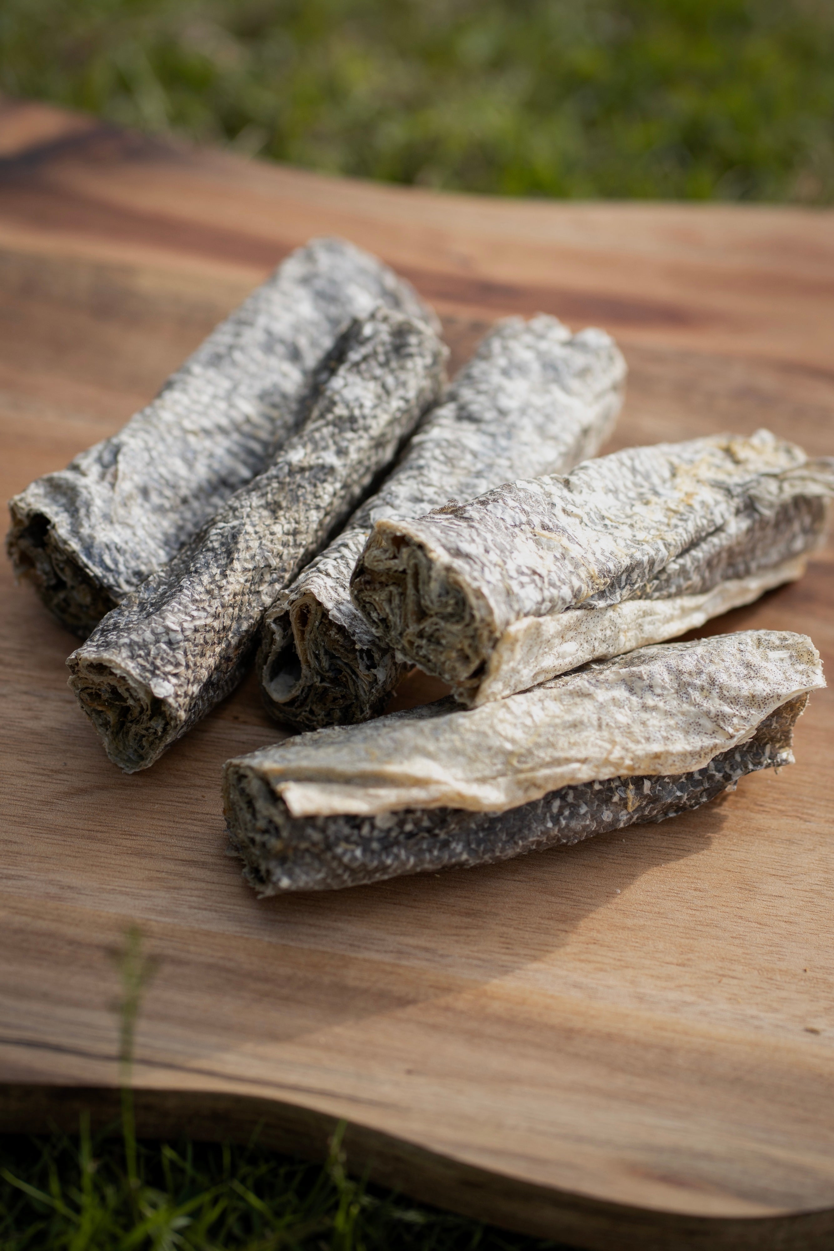 Fish Skin Rolls